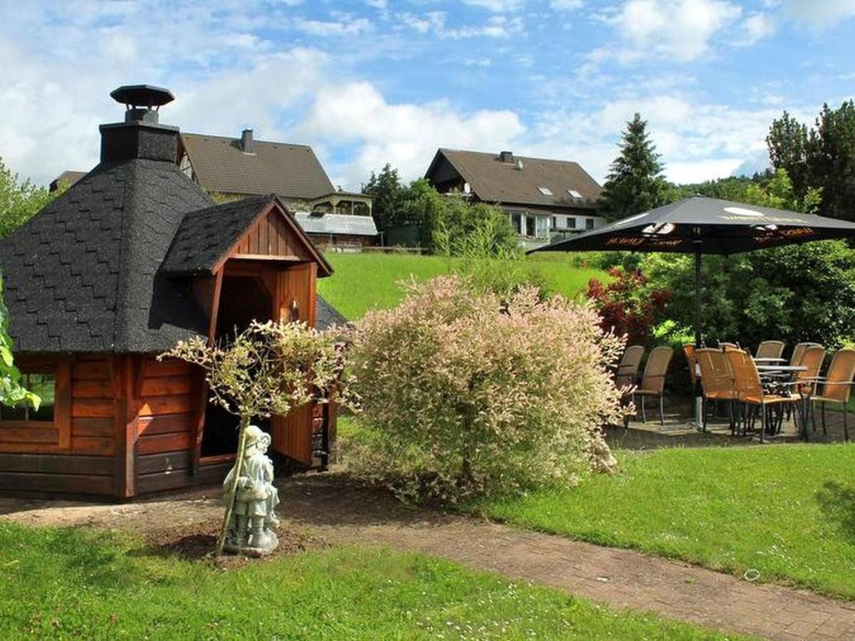 Gasthof Zum Burghof Medebach Exterior foto